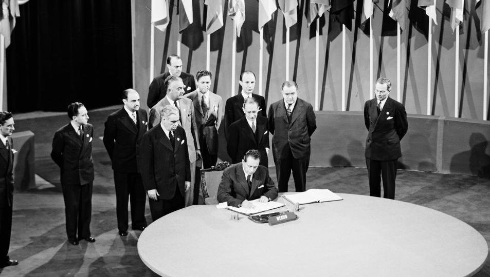 The San Francisco Conference, 25 April - 26 June 1945: Mexico Signs the United Nations Charter