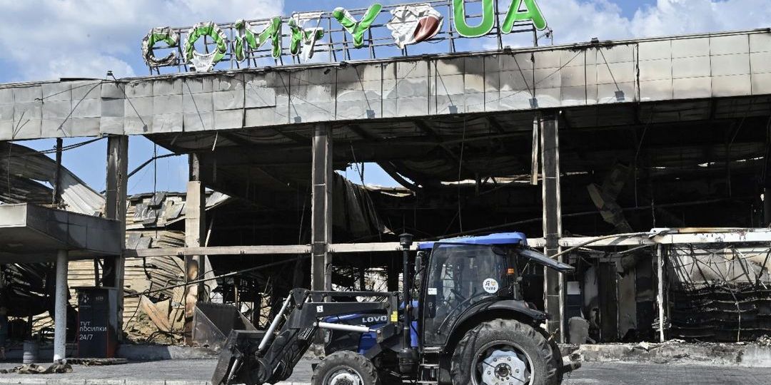V rozpore s ruskými stanoviskami bolo obchodné centrum v Kremenčuku v čase raketového útoku otvorené - Featured image