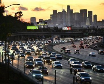 Raport nie wykazał, by pojazdy elektryczne zanieczyszczały środowisko bardziej niż samochody spalinowe - Featured image