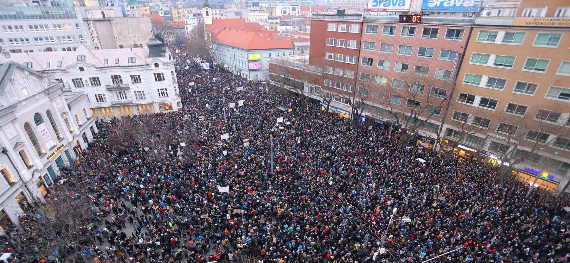 Protest_po_vražde_Jána_Kuciaka_a_Martiny_Kušnírovej,_9._marca_2018 (1)