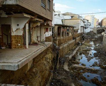 Spain floods prompt torrent of false claims online - Featured image