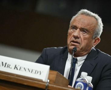 RFK Jr Senate hearing resurrects Lyme disease bioweapon conspiracy theory - Featured image